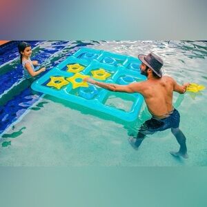 NIP, Coconut Grove Inflatable Floating Tic Tac Toe Reef Gang 4’7” Wide Pool Game